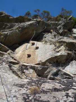 Parte intermedia della Ferrata di Covarey (59242 bytes)